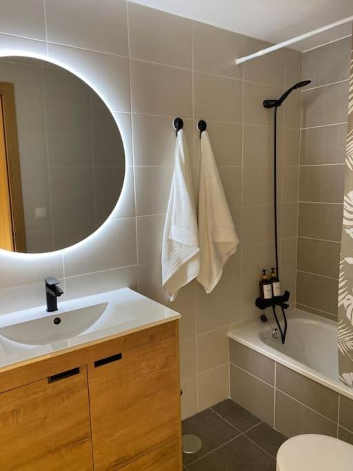 Apartamento A Pie De Playa La Pepa Burela Ngoại thất bức ảnh